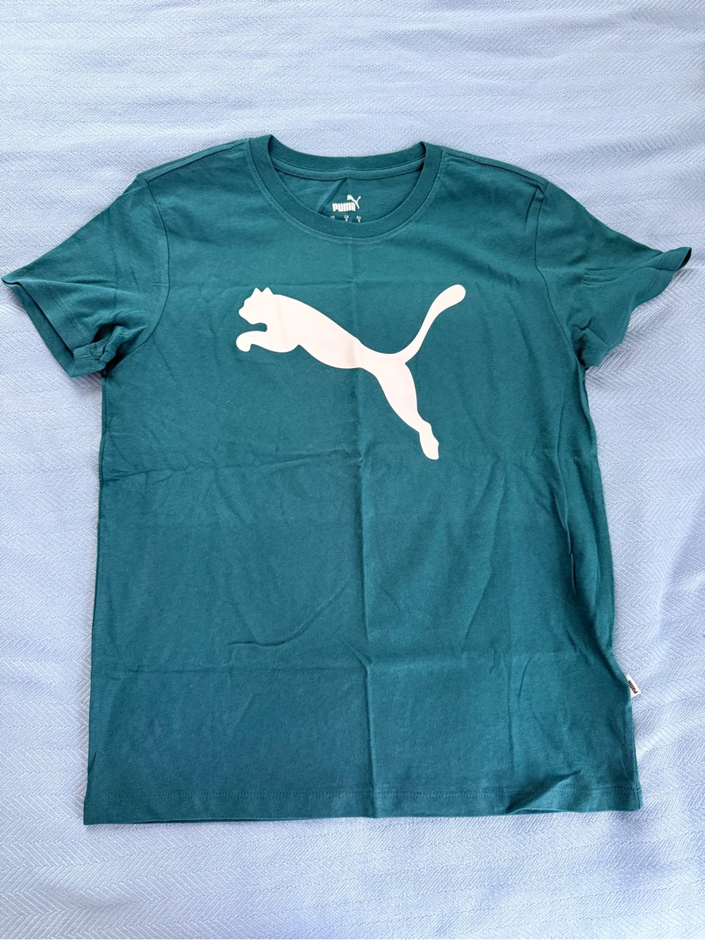 NWOT Puma  Teal Graphic Logo Cat T-Shirt